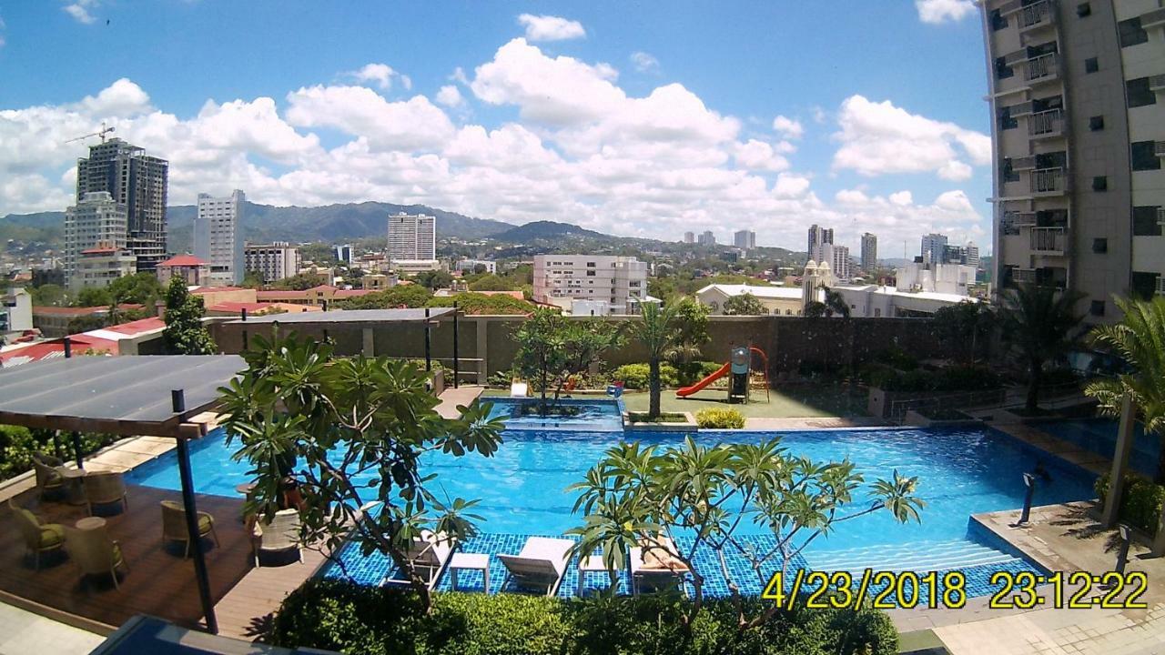 Horizons101 Cebu By Coleen'S Bedsit Buitenkant foto